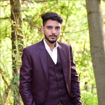 Zeeshan Liaqat 
